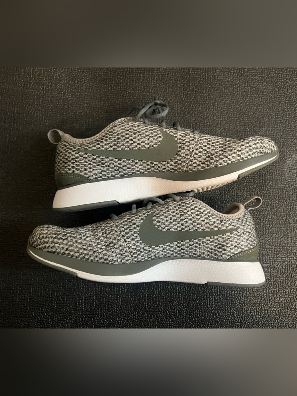 Nike Women’s Gray Knit Running Sneakers